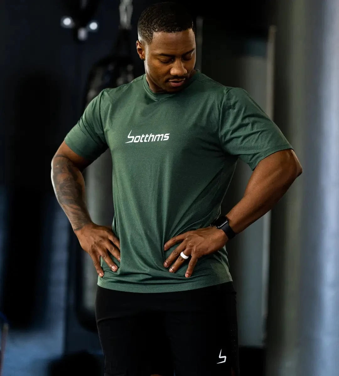 Man wearing botthms active wear and silicone rings